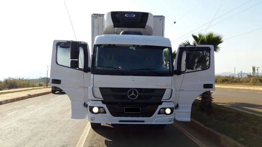 Mb atego 2426 6x2 refrigerado 2014 - Foto 2