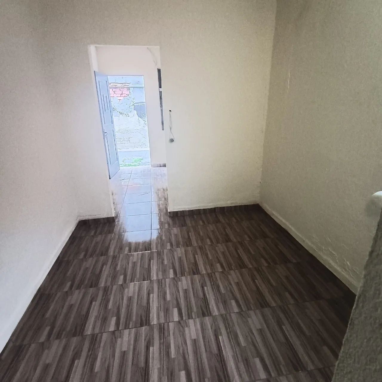 Casa em vila tranquila  com sala quarto cozinha banheiro e uma área  de serviço  - Foto 5