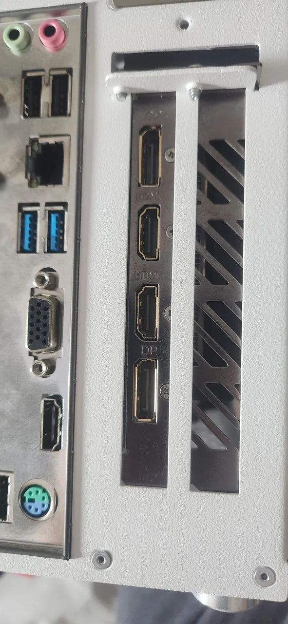 GeForce RTX? 4060 WINDFORCE OC 8G - Foto 2