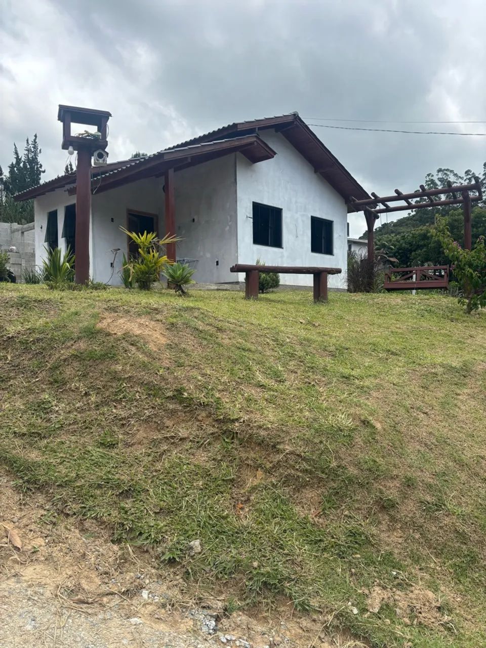 Vendo pequeno sítio com casa - Foto 5
