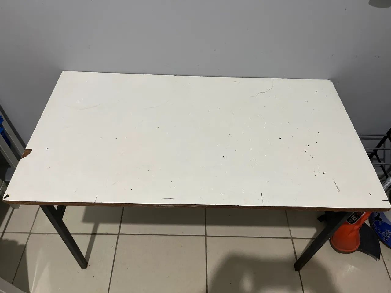 Mesa em madeira c/ base de ferro - Foto 2