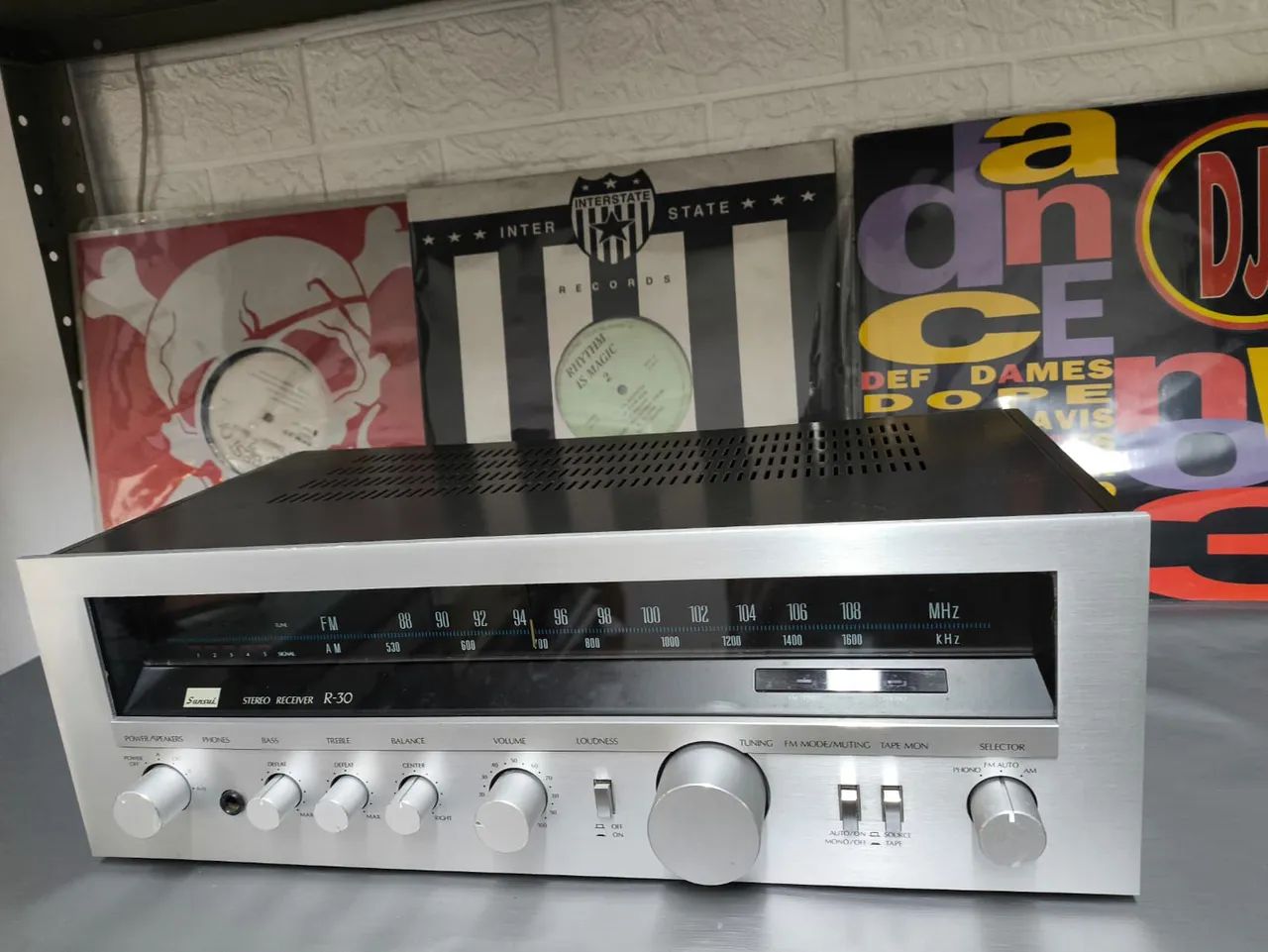 RECEIVER SANSUI MODEL R30 - Foto 5