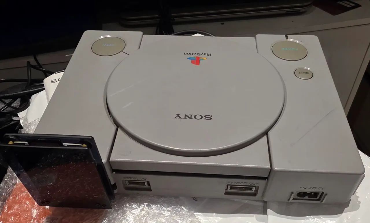 PlayStation 1 FAT com PSIO Controle Cabo Funcionando - Foto 2