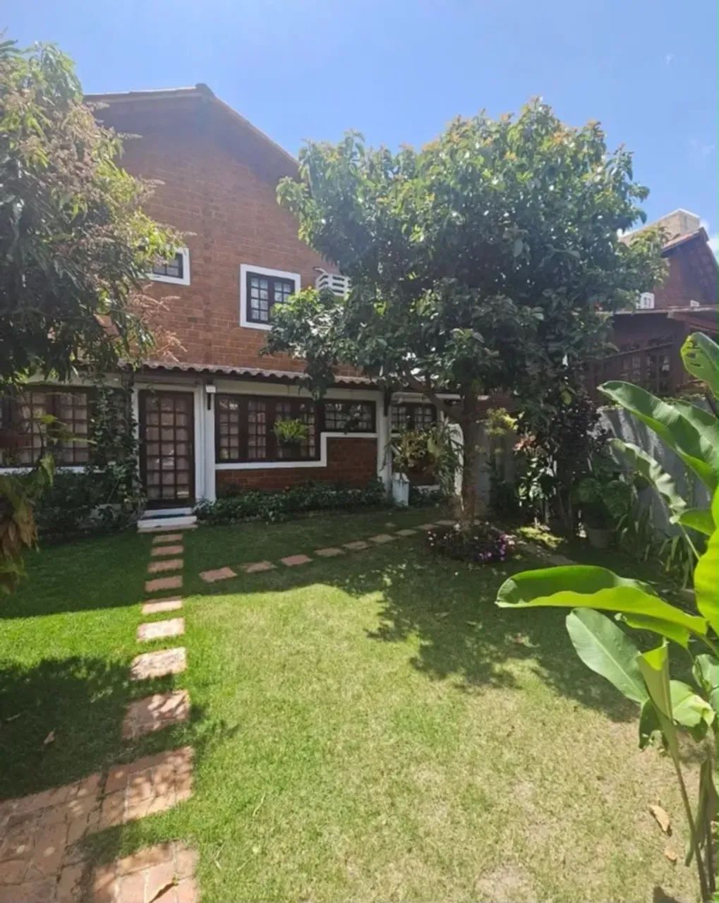 Excelente Casa em Condomínio Fechado com 5 Quartos e Área Gourmet - Foto 3