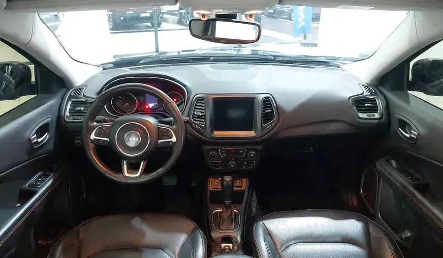 Jeep Compass Longitude 2.0 4X2 Flex 16V Aut. 2018 - Foto 4