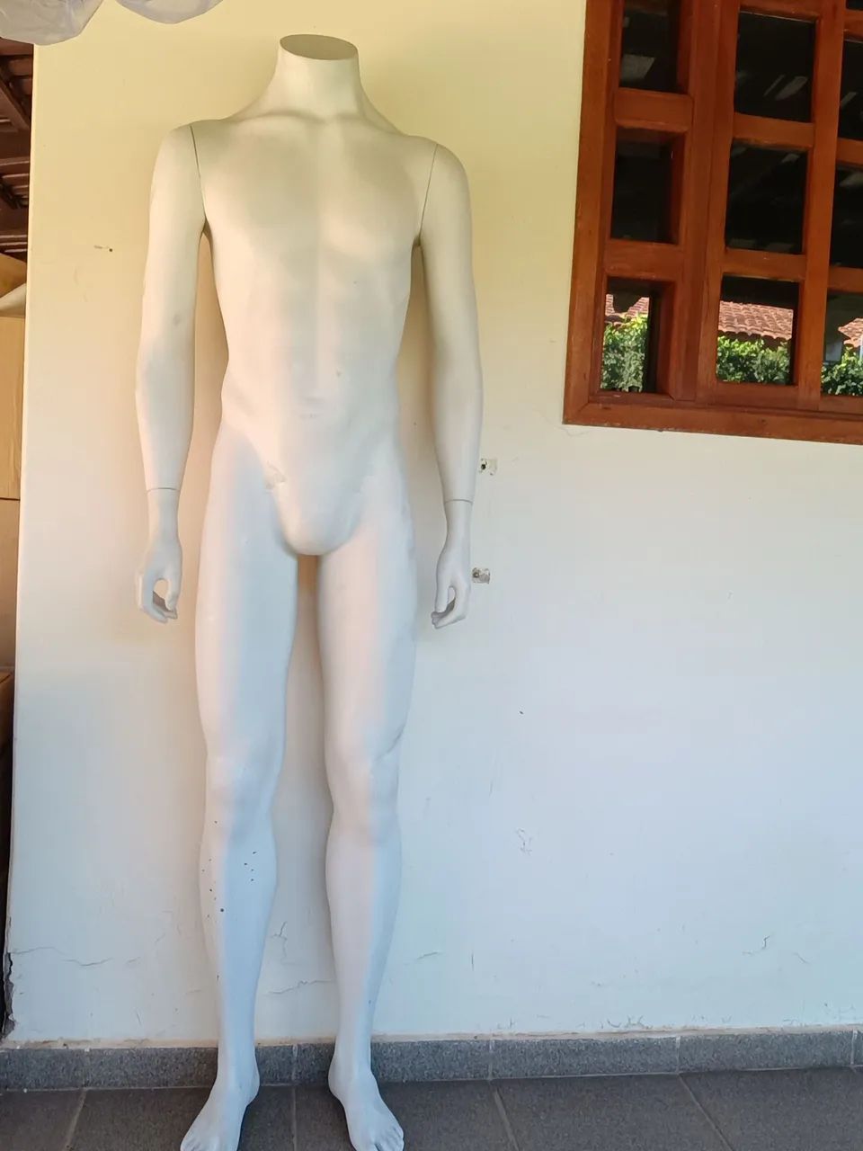 MANEQUINS FEMININO E MASCULINO COM BASE - R$ 500 O PAR - Foto 3