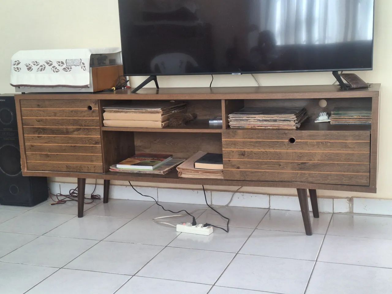 Rack para sala.