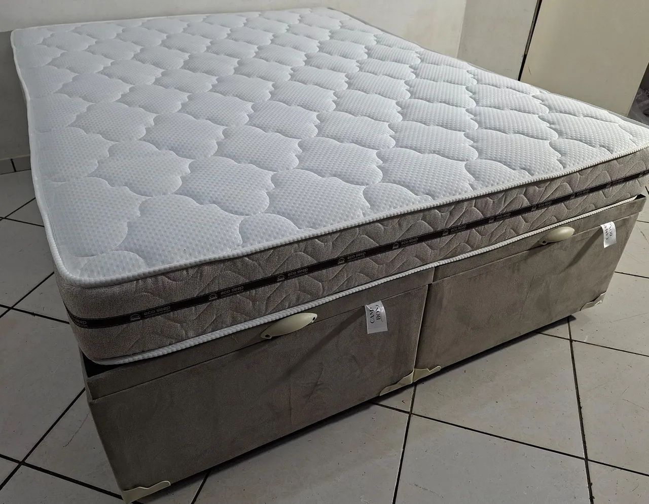 Cama Queen Size, Baú FIRME - ENTREGA GRÁTIS - Foto 4