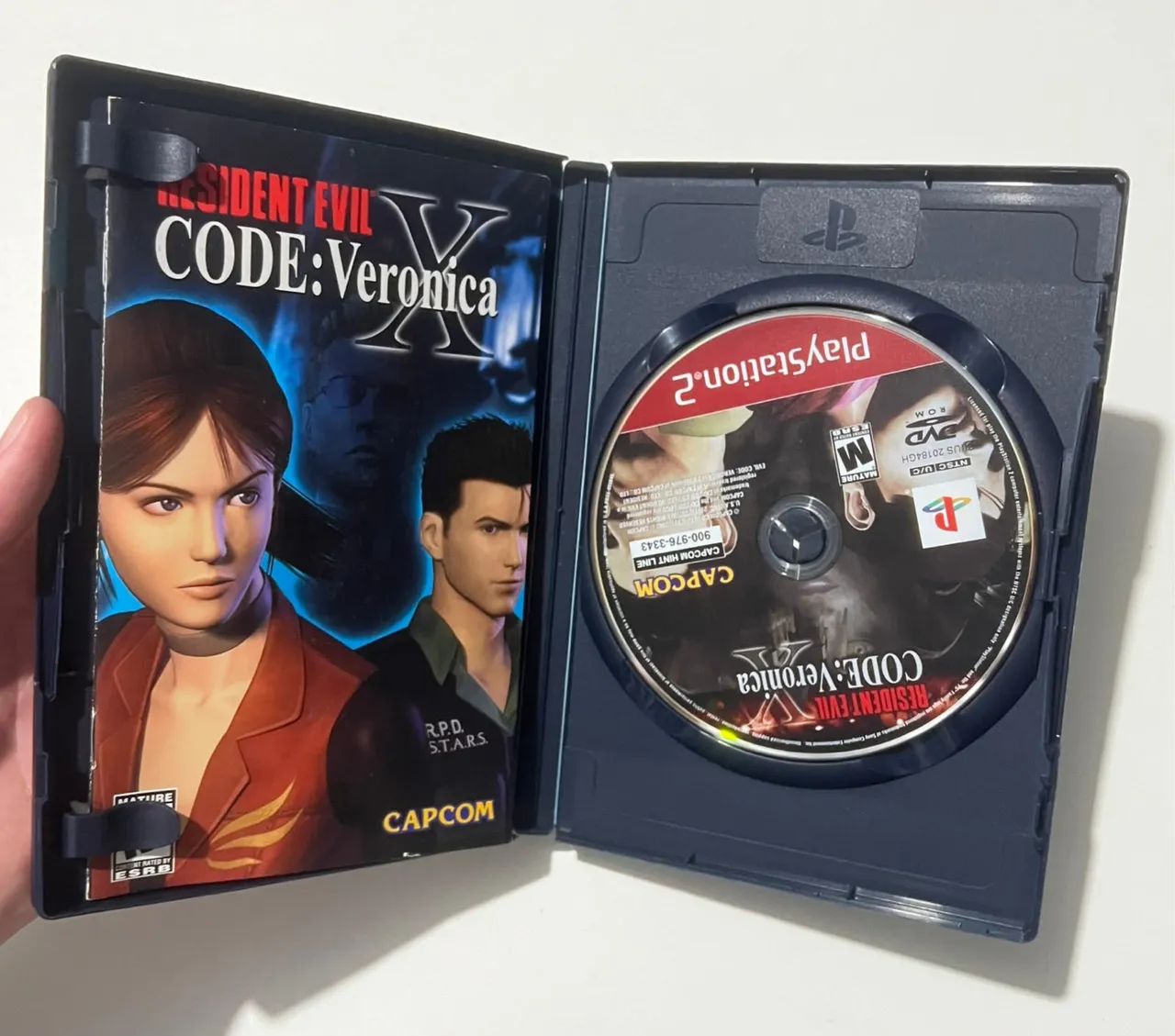 Resident evil code Veronica X ps2 - Foto 2