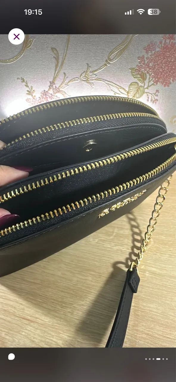 Bolsa Guess boutique de ombro  - Foto 4