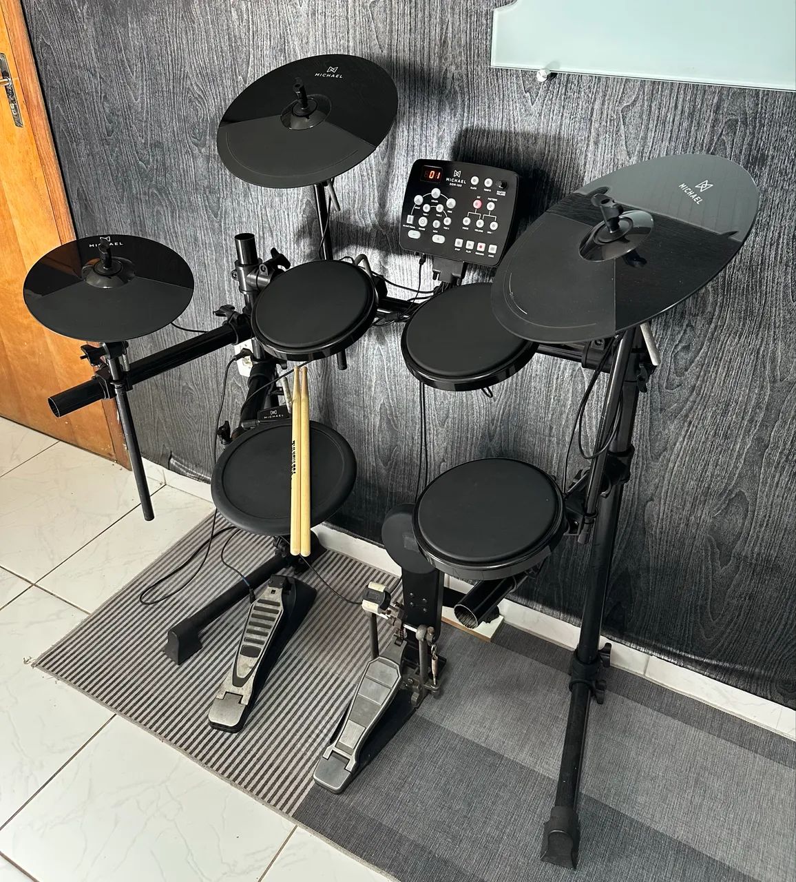 Vendo Bateria Michael DDM-100