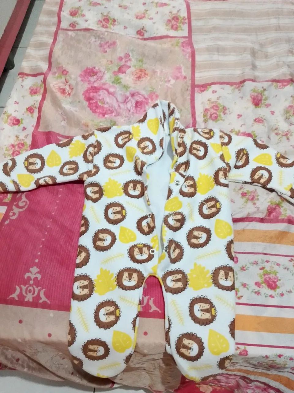 Três Macacão para bebe  - Foto 3
