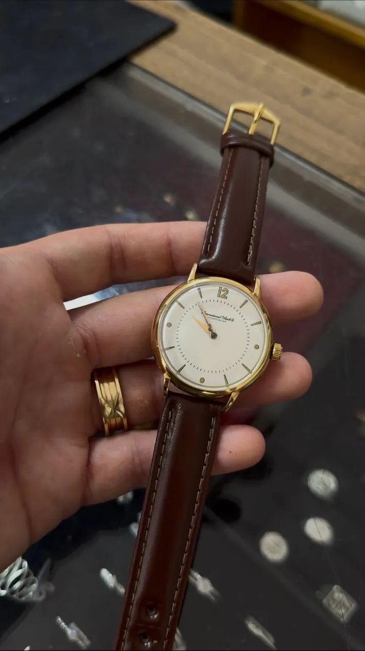 Relógio vintage Iwc de ouro 