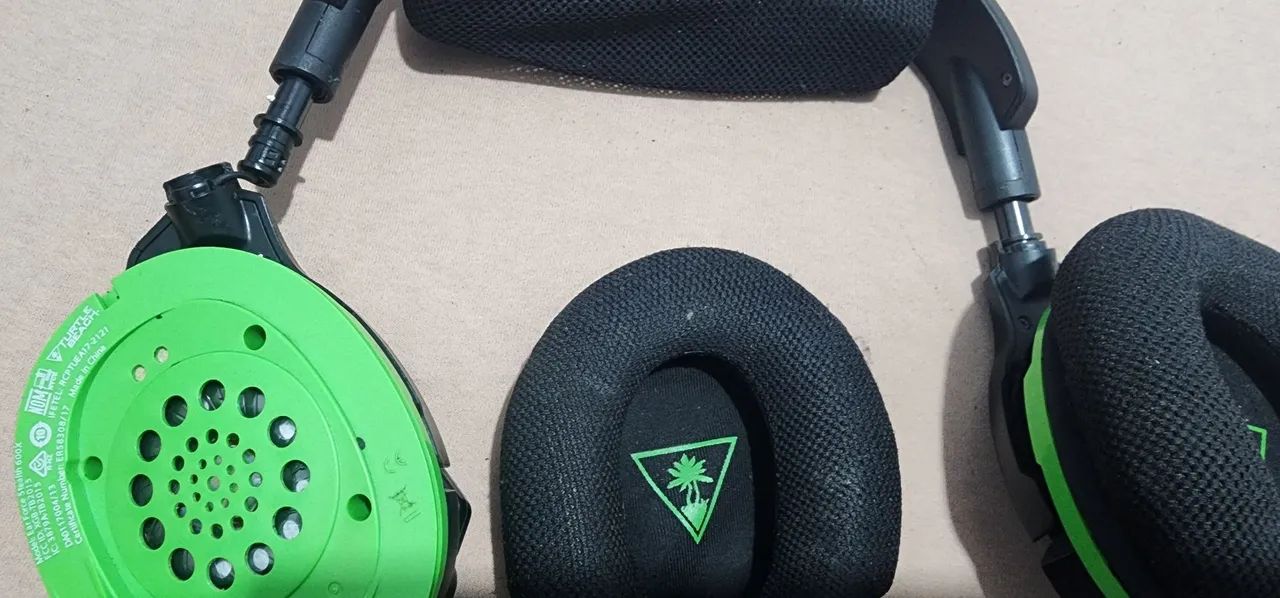 アウトオブトラッド OUT OF TRAD David bonvieux Headset Turtle Beach parte das hastes quebradas e almofada solta