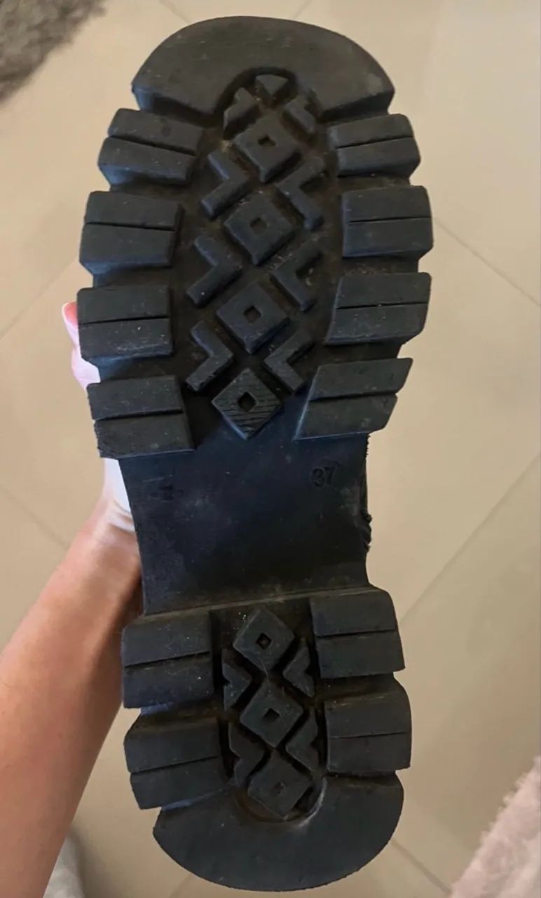 Bota preta de couro 36 - Foto 5