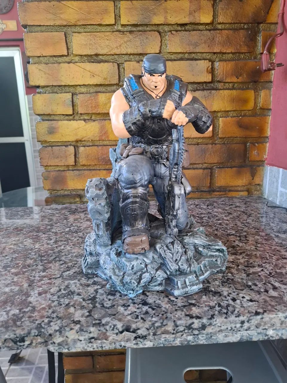 MARCUS FENIX - Colecionável em resina