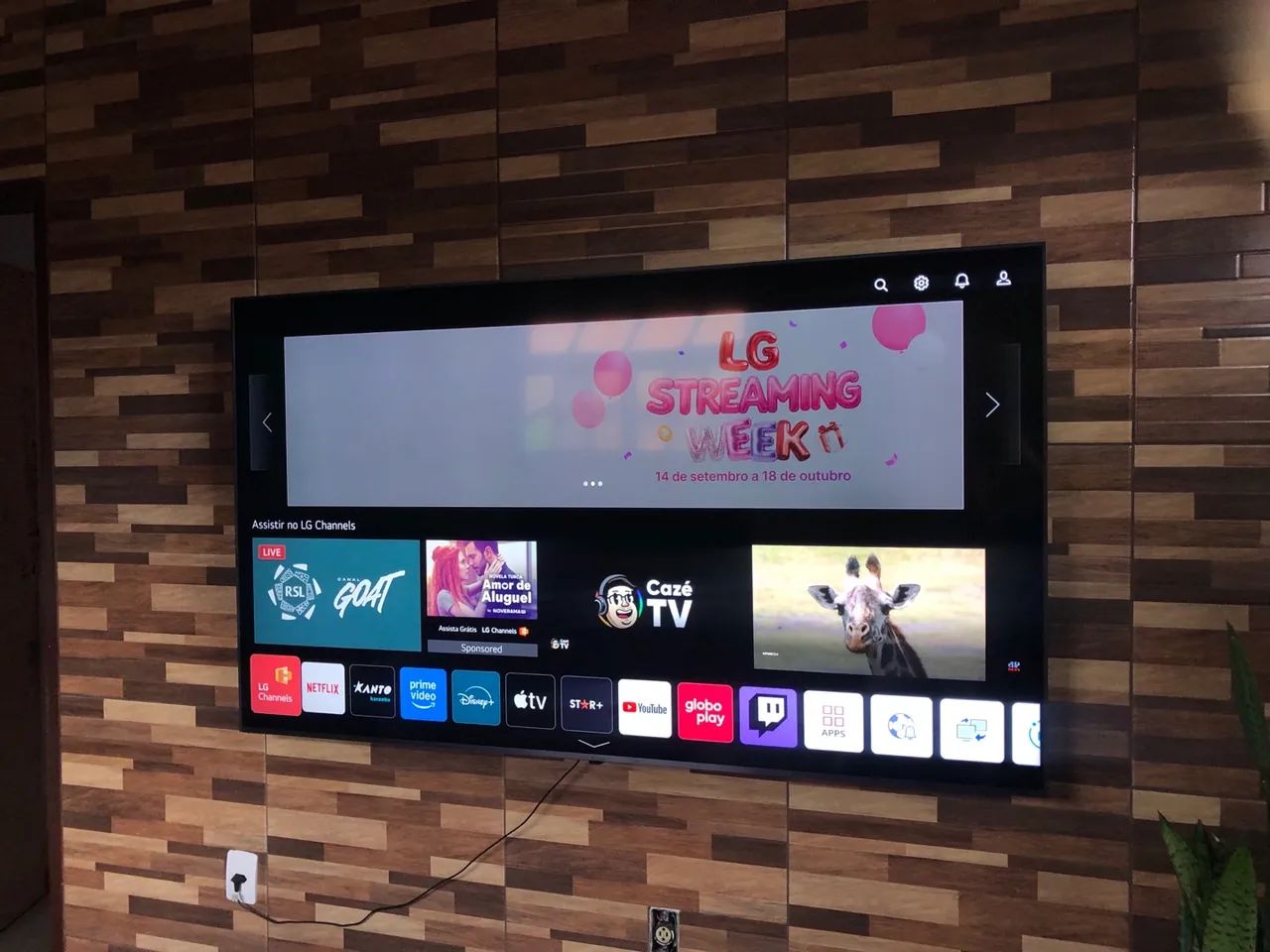 Vendo Smart TV LG 70 polegadas 4K UHD (Usada) - Foto 4