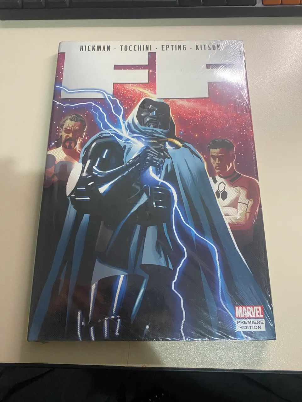 FF, Vol 2 - Hickman, Tocchini, Epting, Kitson (INGLÊS)