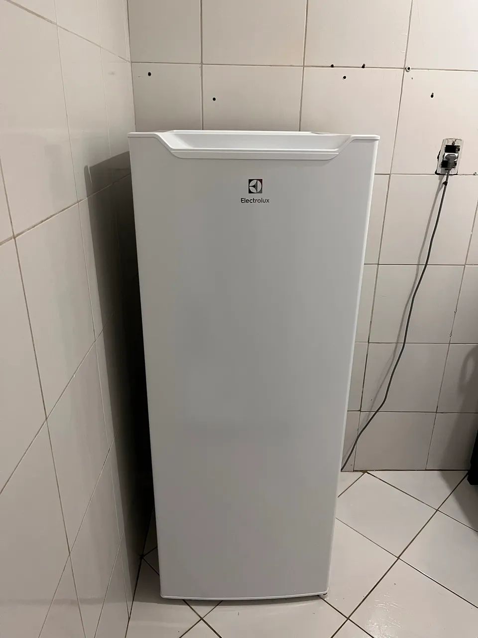 GELADEIRA ELECTROLUX RE21 - 213L - Foto 4