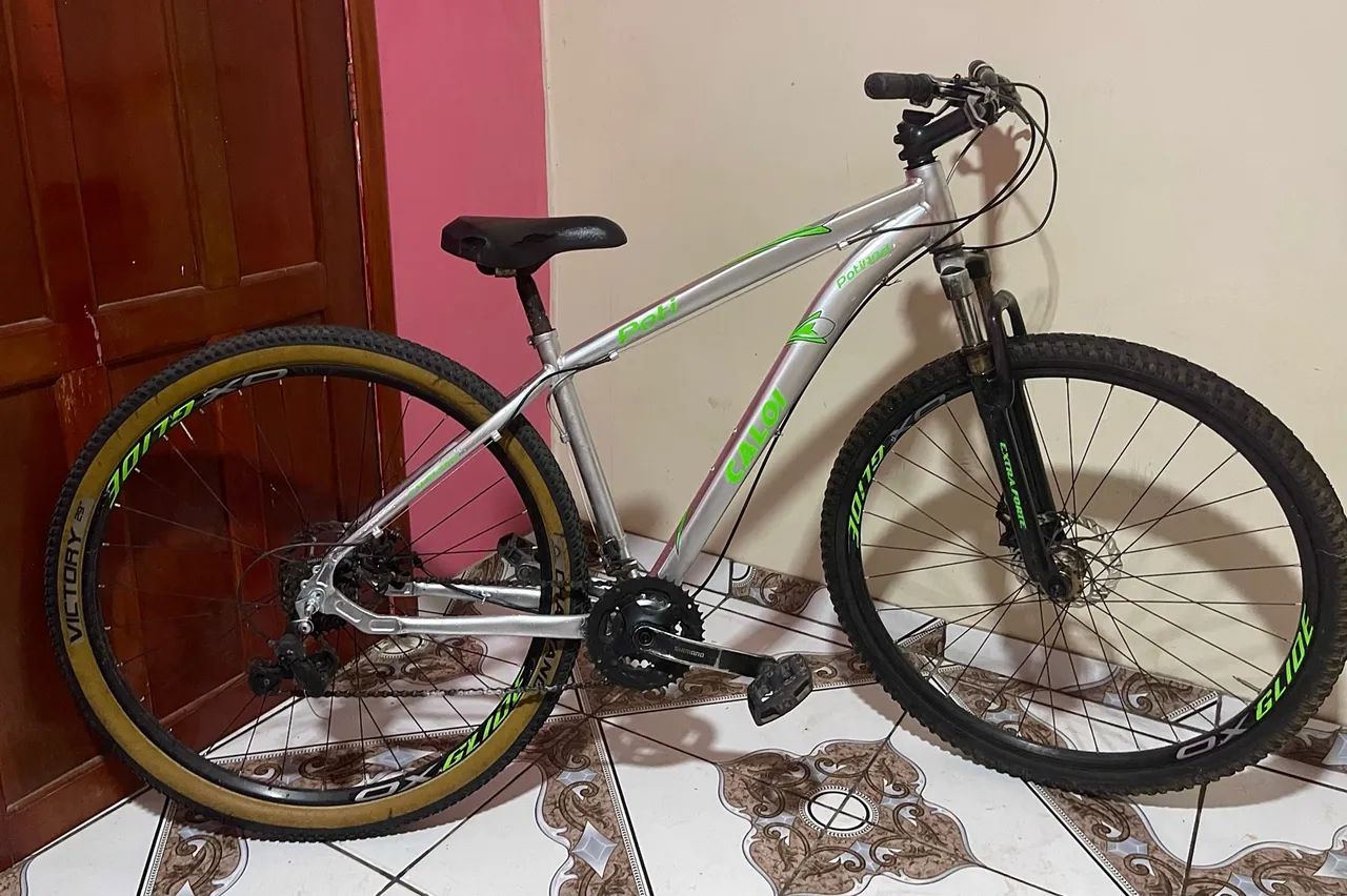 Bicicleta aro 29 sem detalhes