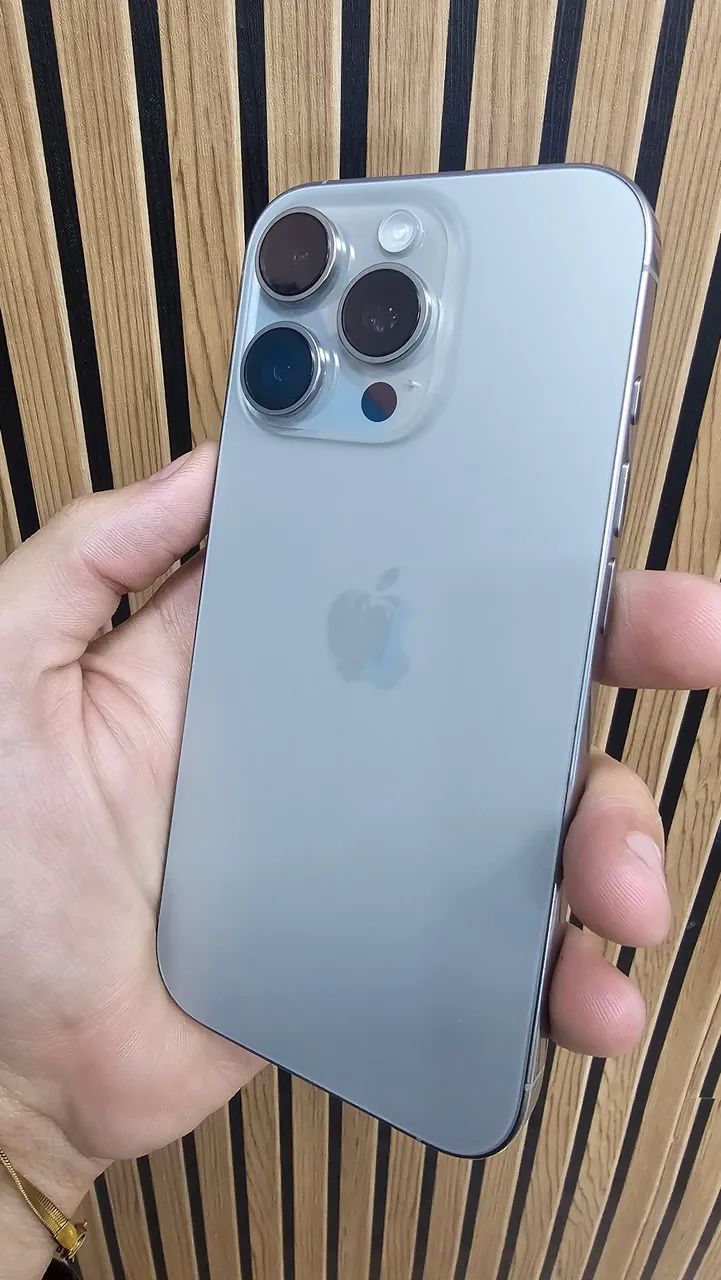 iPhone 16 pro 