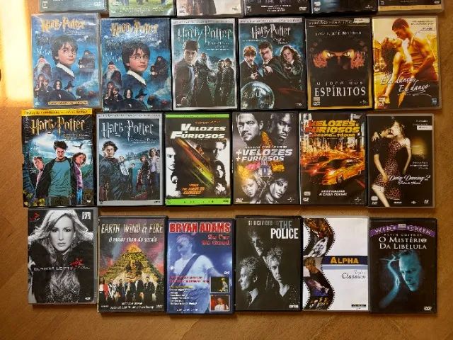 Lote de 42 DVDs e 53 CDs
