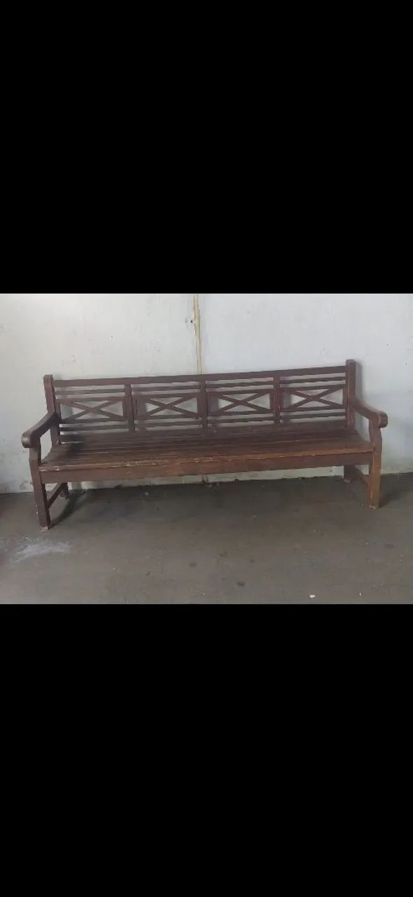 Banco e móveis de madeira - Foto 2