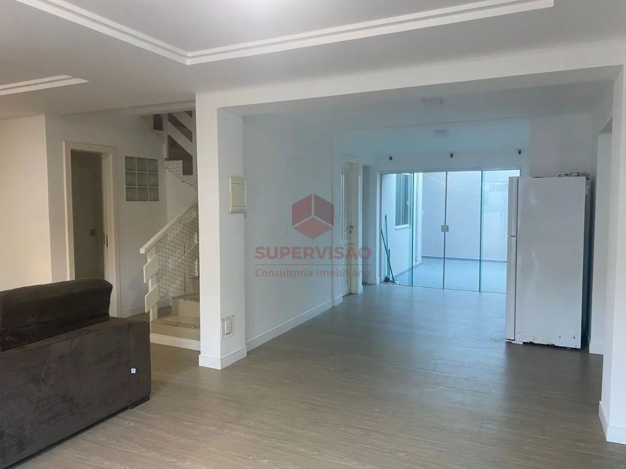 Casa com 5 quartos à venda, no Bairro Canasvieiras - Florianópolis/SC. - Foto 2