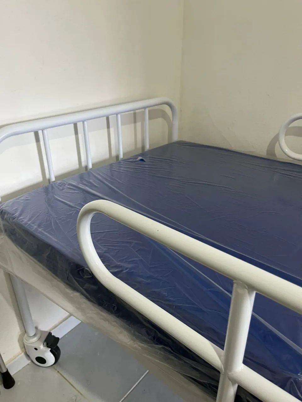 Cama hospitalar  - Foto 2