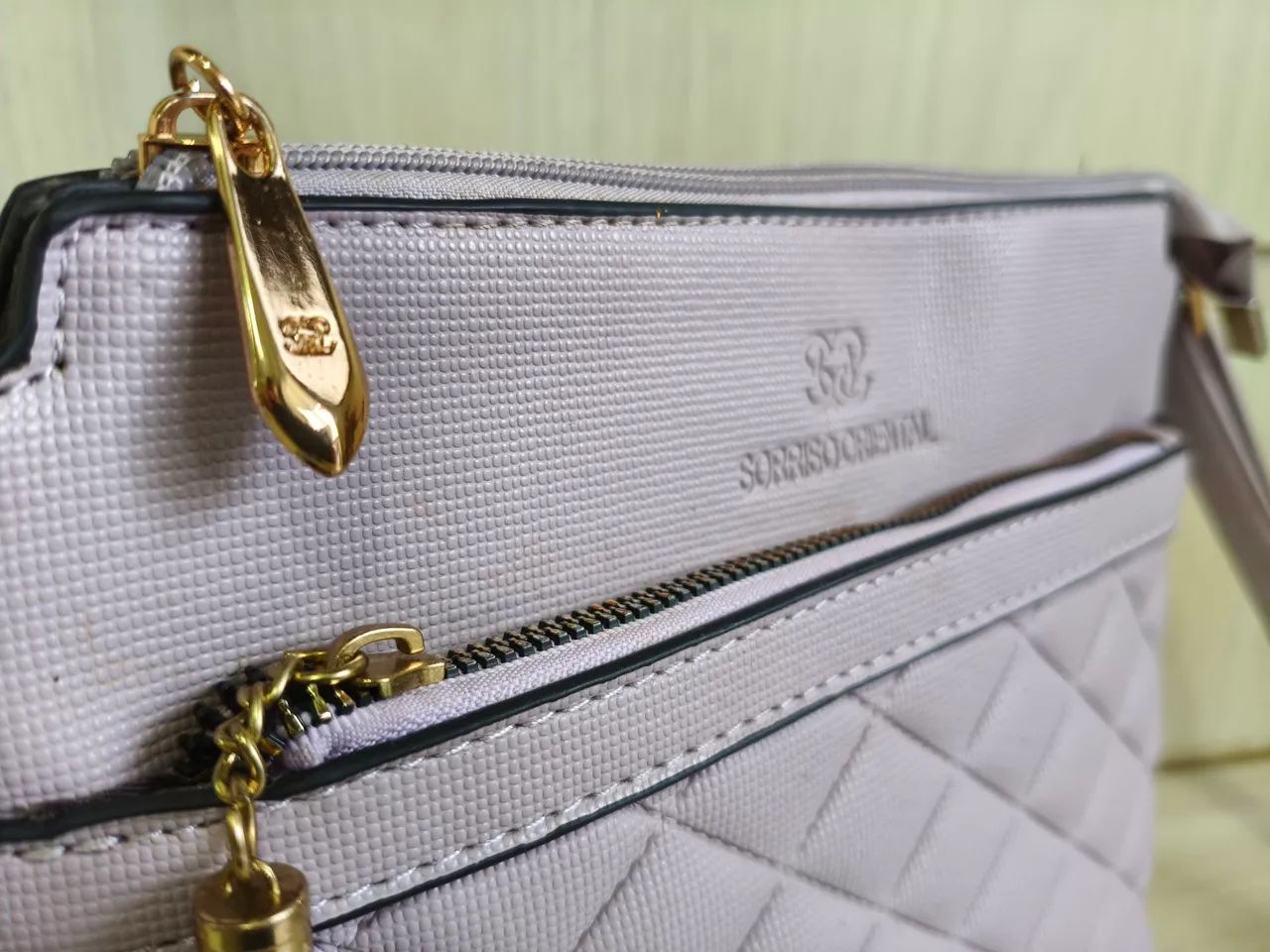 Bolsa Sorriso Oriental original em perfeito estado linda Lilás. - Foto 4