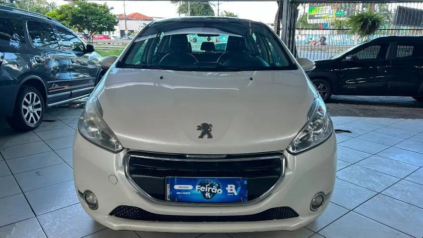 Peugeot 208 2015