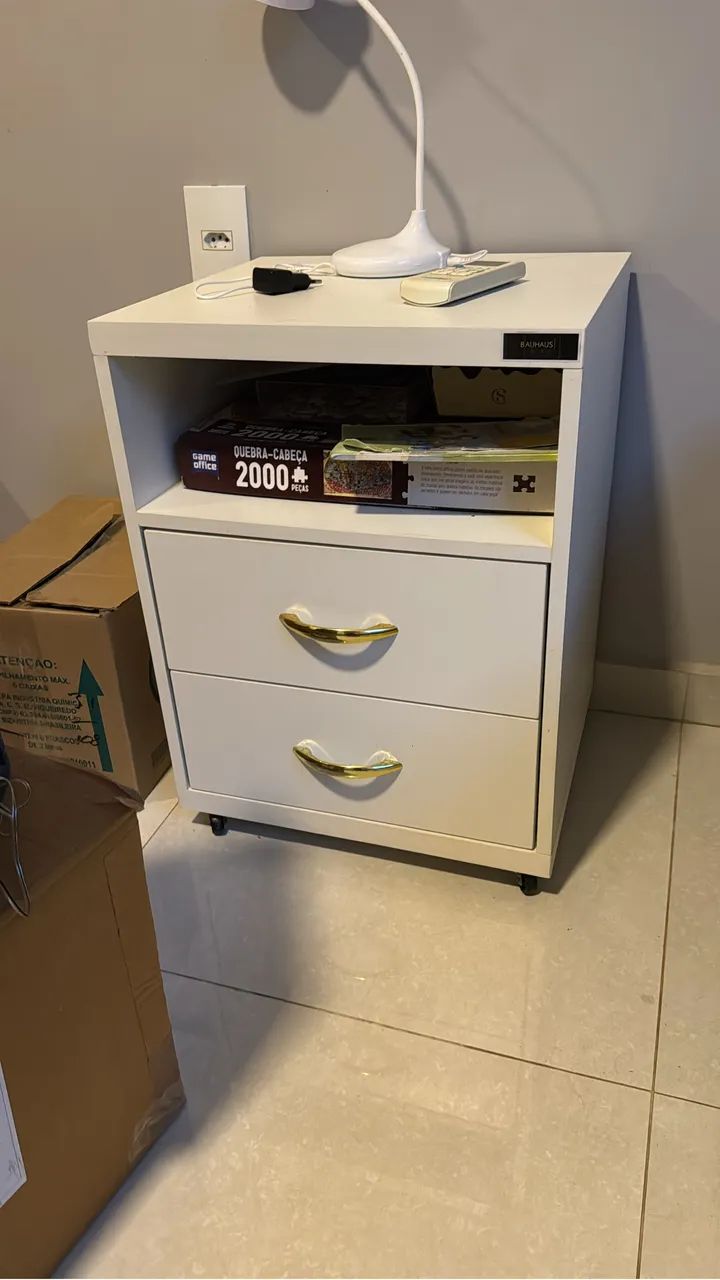 Mesa de cabeceira 