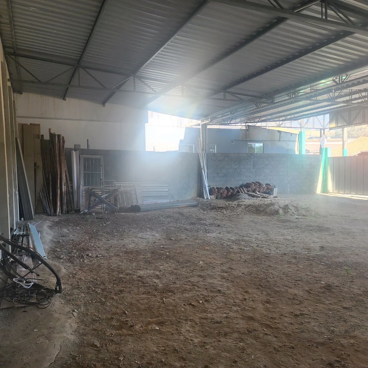 Galpão Comercial 250m² - Extrema-MG  - Foto 2
