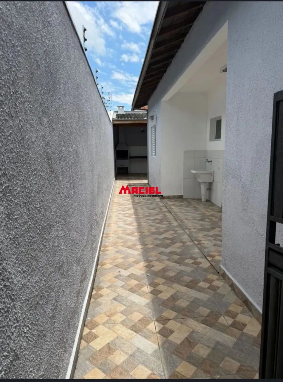 Excelente casa com 3 dormitório com 2 vagas e área goumet - Foto 5