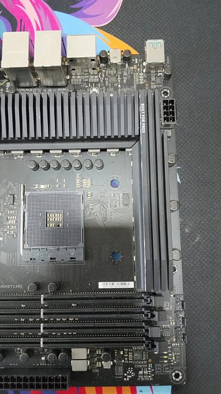 Placa-mãe ASUS Pro WS X570-ACE - Socket AM4 - Para Retirada de Peças - Foto 4