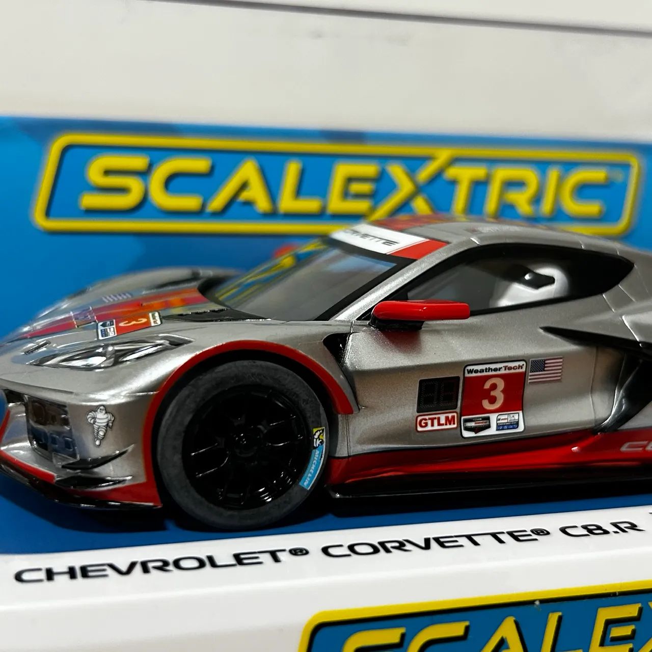 Carrinho Scalextric CORVETTE C8R analógico  - Foto 5
