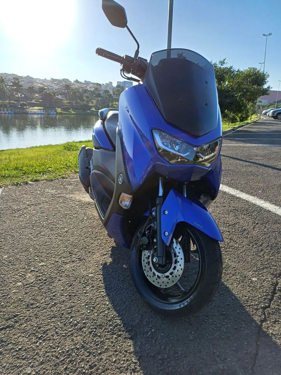 NMAX Connected 160 ABS