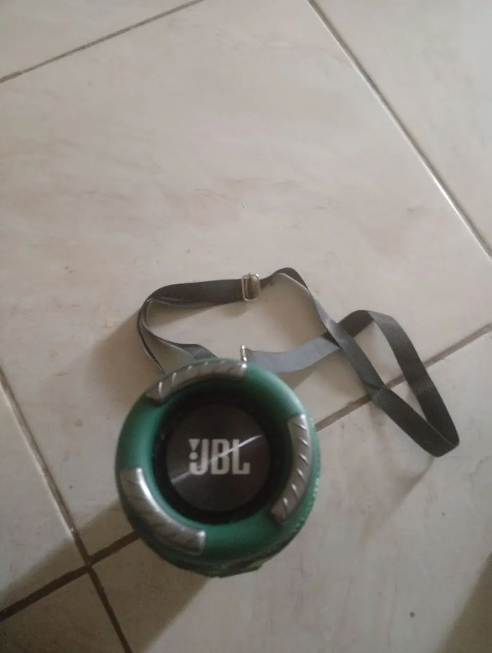 Caixa de som JBL  - Foto 2