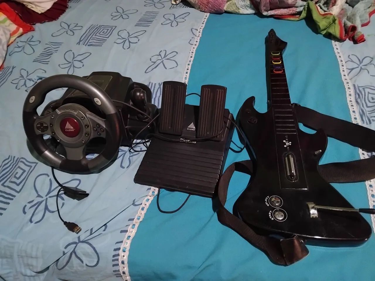 Volante e guitarra de ps2 e ps3 top  - Foto 2