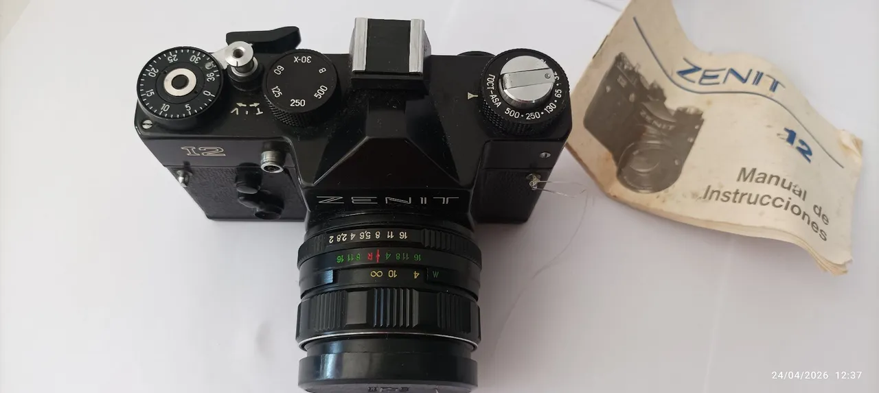 Minolta MC Tele Rokkor-PF 135mm f/2.8 Lente Vintage Excelente