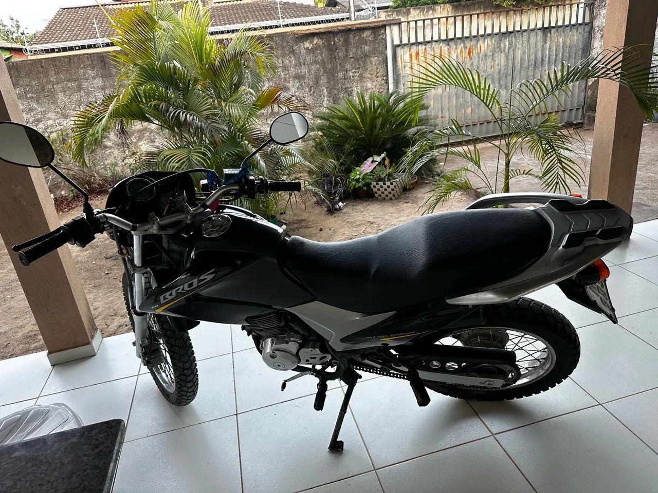 Honda Bros 150 2012 completa baixei pra vender logo ! - Foto 4