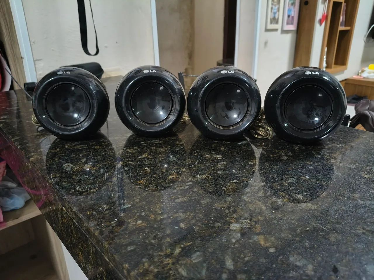 Caixas de som para home Thiater LG 