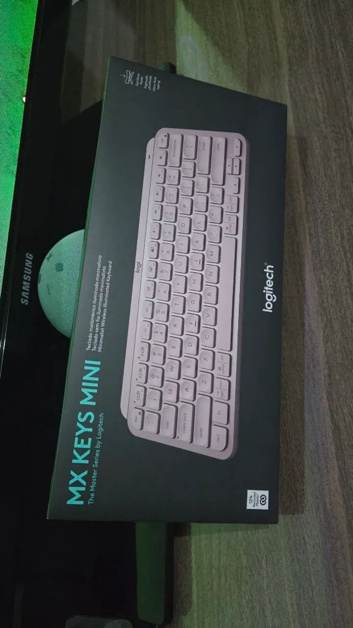 Teclado Sem Fio Logitech MX Keys Mini com Conexão USB ou Bluetooth Easy-Switch Rosa - Foto 3