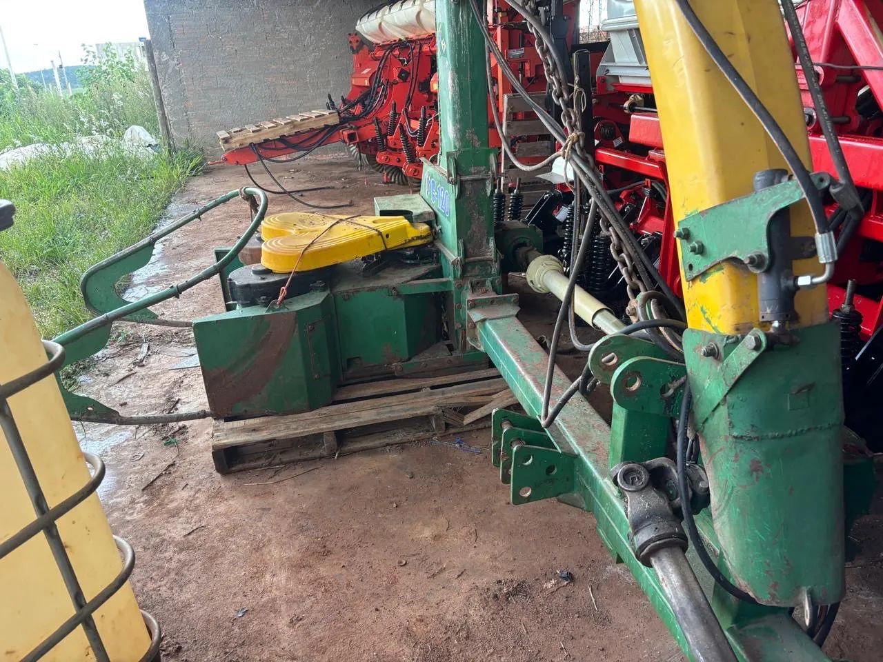 Colhedora de Forragens C-120 Área total  - Foto 4