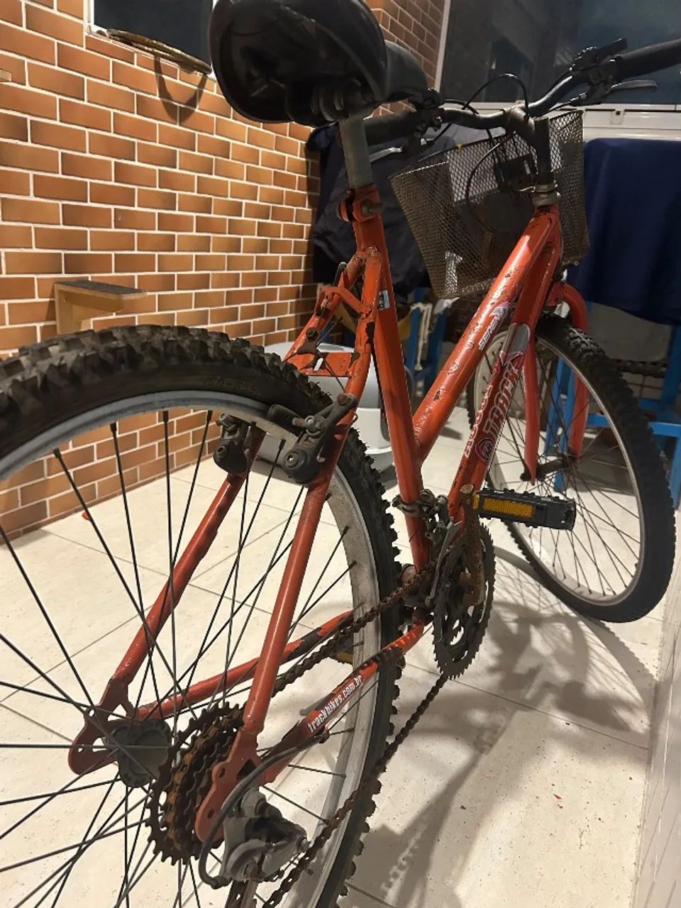 Bicicleta Track vermelha  - Foto 4