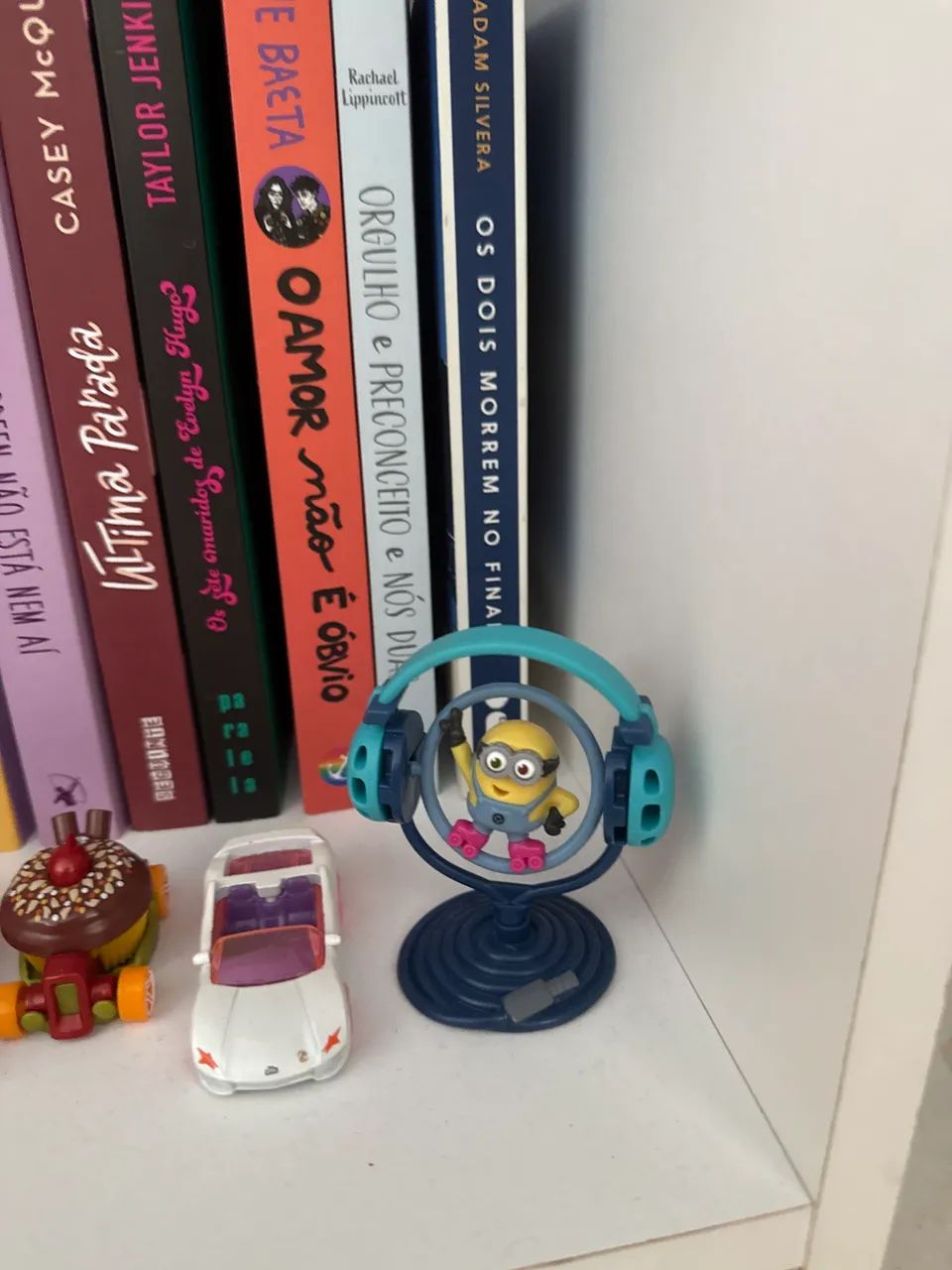 Brinquedo Minions kinder ovo - ovo de Páscoa 
