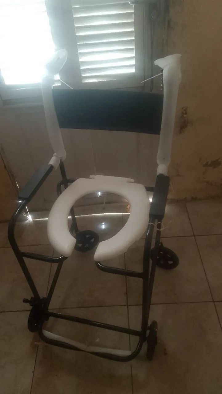 Cadeira de banho até 85kg - Foto 2