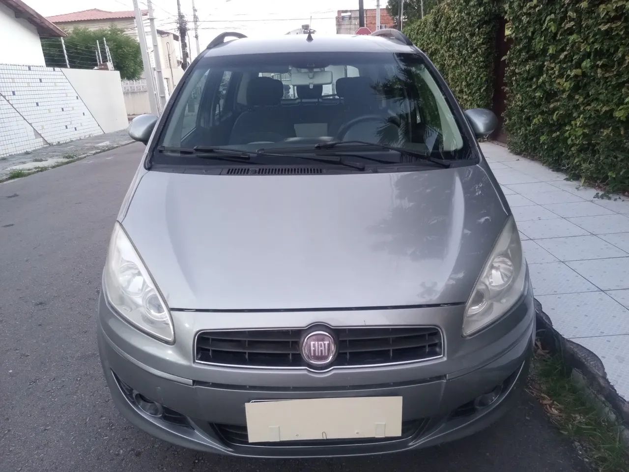 Fiat Idea Attractive 1.4 Fire Flex 8V 5P 2012