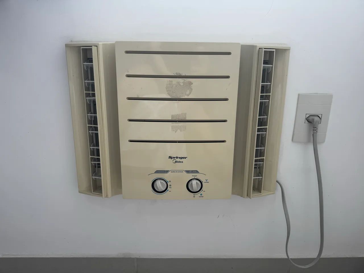 Ar-condicionado Springer 7500btu, 110v