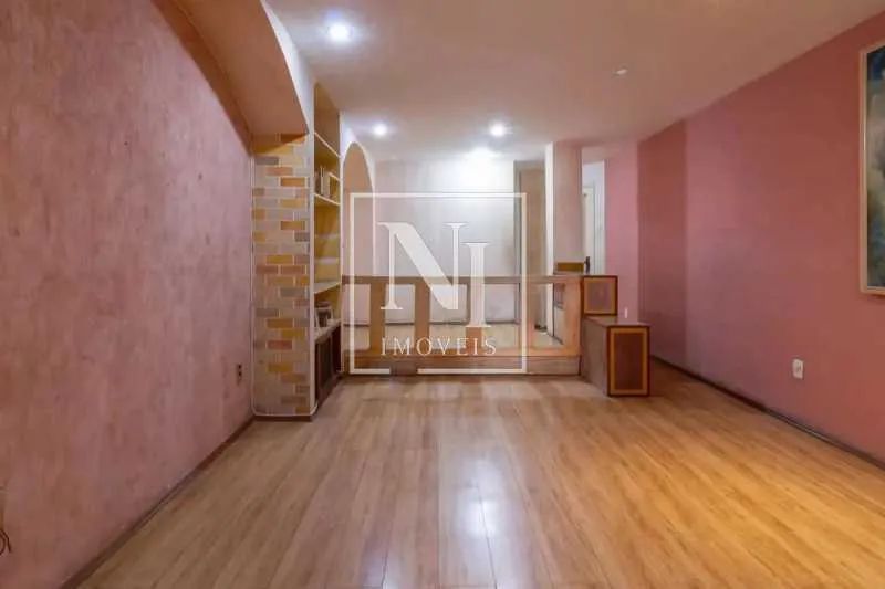 Apartamento : / Residencial / Leme